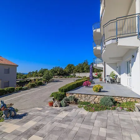 Apartman Einzigartiges Studio-apartment Mit Malerischem Meerblick Crikvenica