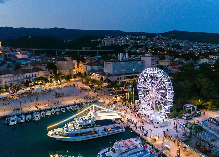 Lejlighed Einzigartiges Studio-apartment Mit Malerischem Meerblick