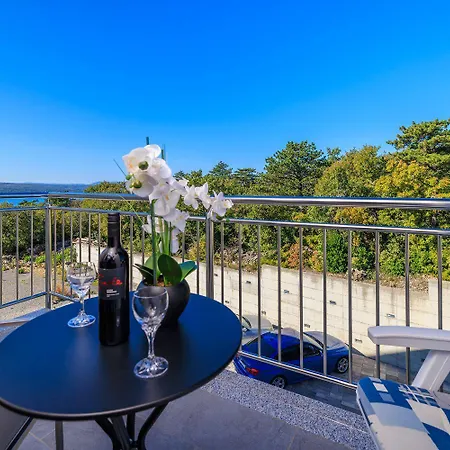 아파트 Einzigartiges Studio-apartment Mit Malerischem Meerblick *